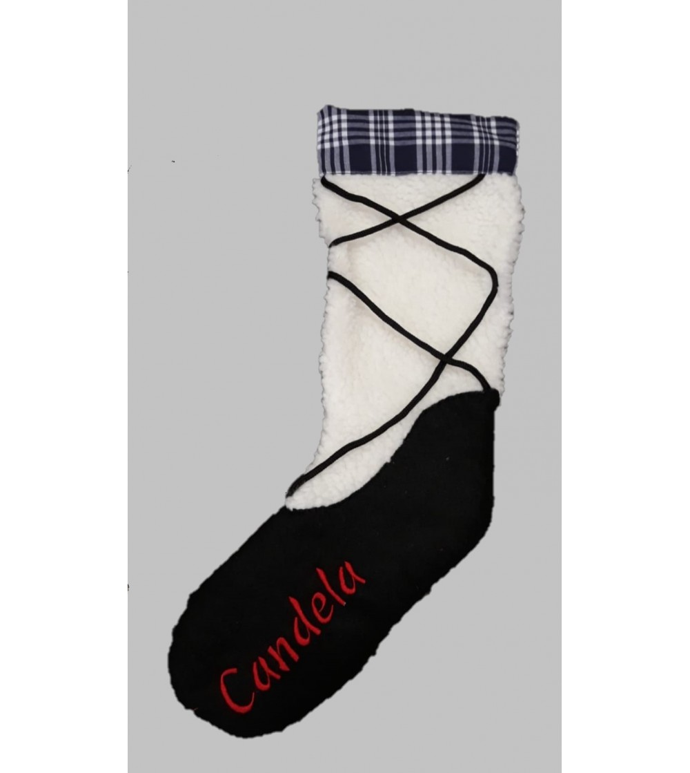 Bota- arrantzale-de-Navidad bordada-con- el- nombre